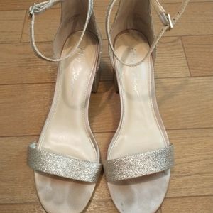 Champagne Bestesy Johnson heels